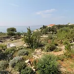 By The Sea Mandre, Pag - 4084 Apartment *
