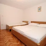 By The Sea Mandre, Pag - 4084 Apartment *