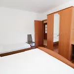 By The Sea Mandre, Pag - 4084 Apartment