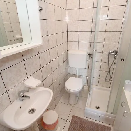 Apartament By The Sea Mandre, Pag - 4084 *