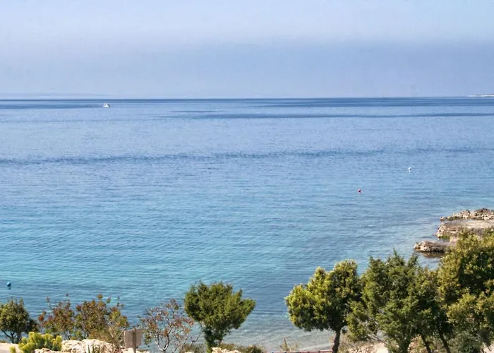 By The Sea Mandre, Pag - 4084 Колан