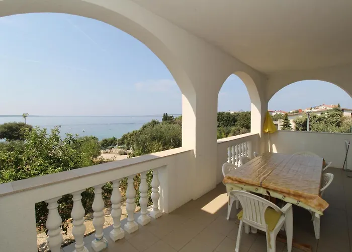 Apartamento By The Sea Mandre, Pag - 4084 Kolan