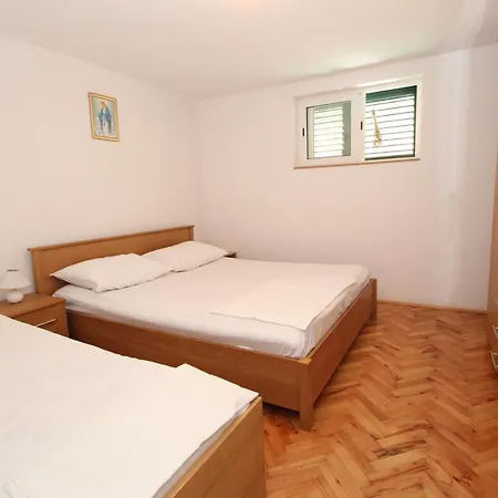 By The Sea Mandre, Pag - 4084 Apartment *